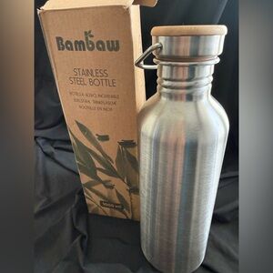 Stainless Steel Water Bottle with Bamboo Lid - Silver